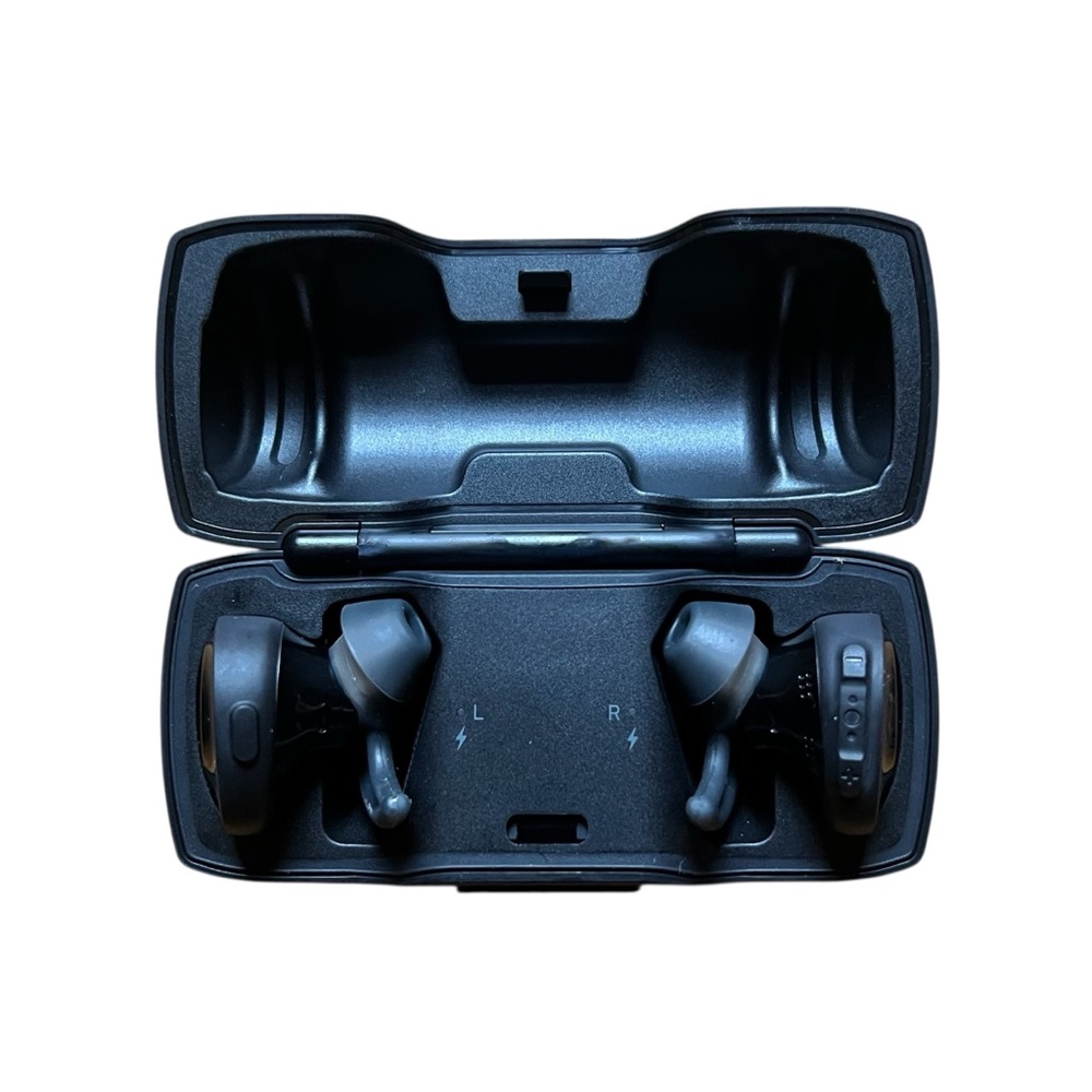 NEW Bose Soundsport Free Wireless Earbuds with Charging Case in Black